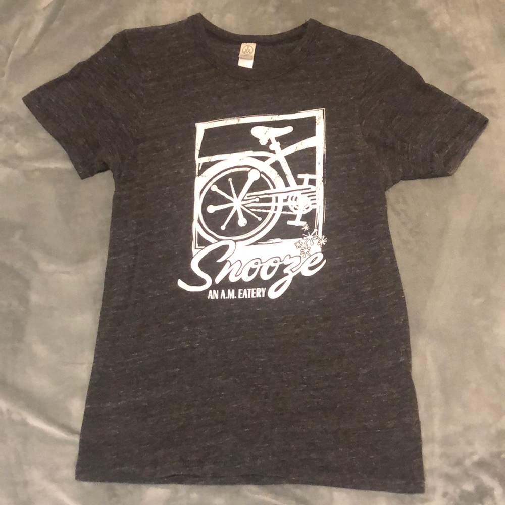 Alternative tee